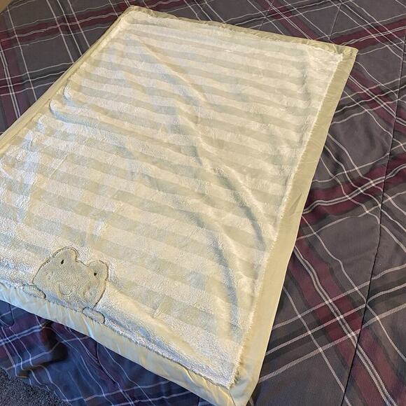 VTG Carter Baby Crib Blanket Frog Green Striped Soft Fleece Satin Trim 38x29.5” - Picture 4 of 7